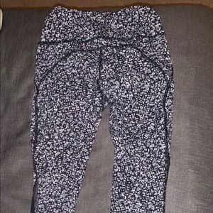 Lululemon leggings 25 inch crop